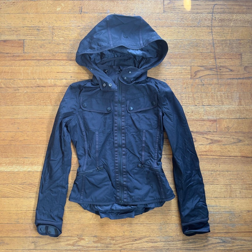 Lululemon Black Removable Hood Jacket Women's Full Zip‎ Drawstring Waist Peplum